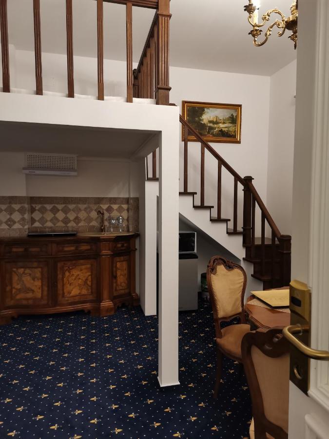 Weiss Little Palace Brasov Exterior photo